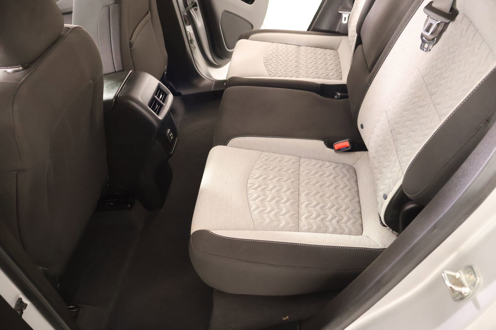 Used 2022 Chevrolet Equinox LT FWD image 11