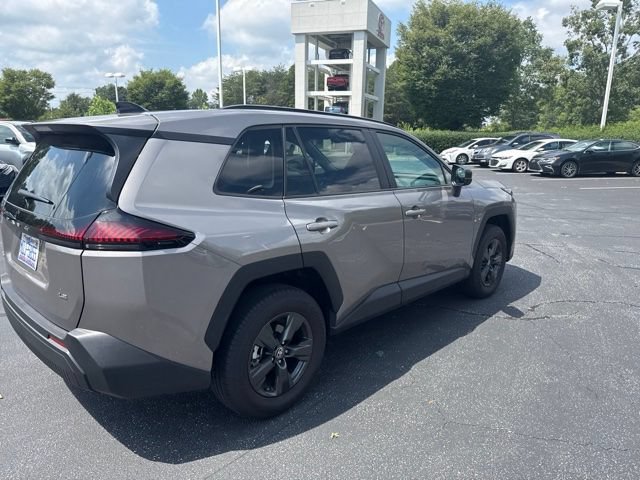 Used 2026 Toyota RAV4 LE FWD image 7