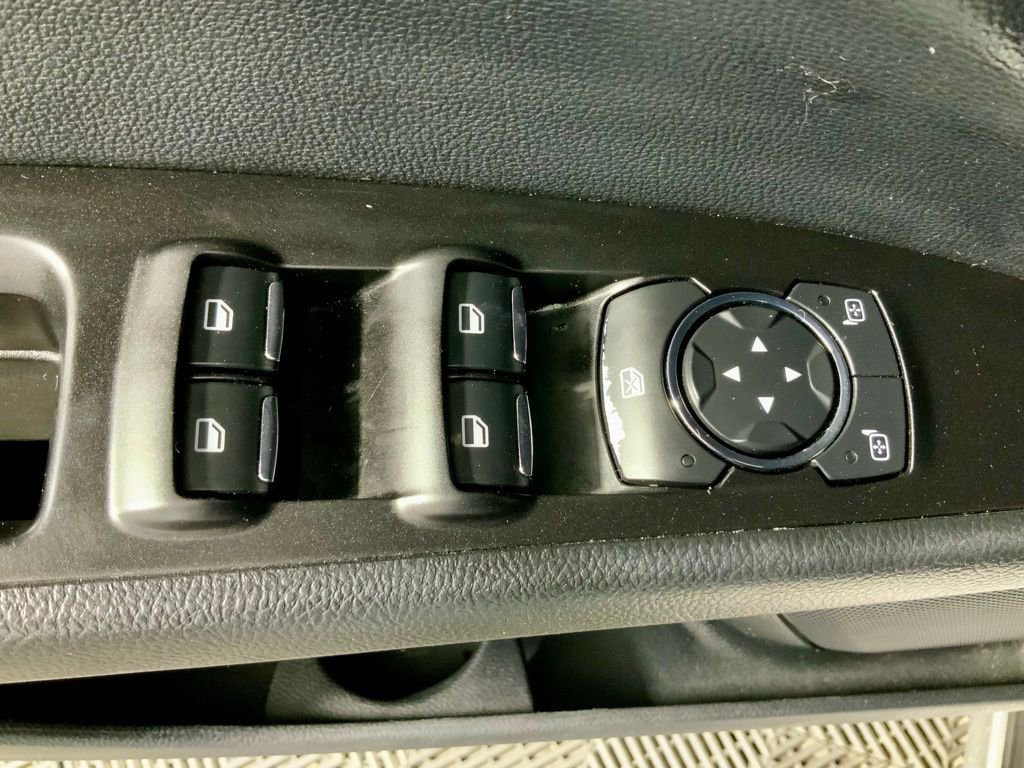 Used 2019 Ford Fusion SEL FWD image 25
