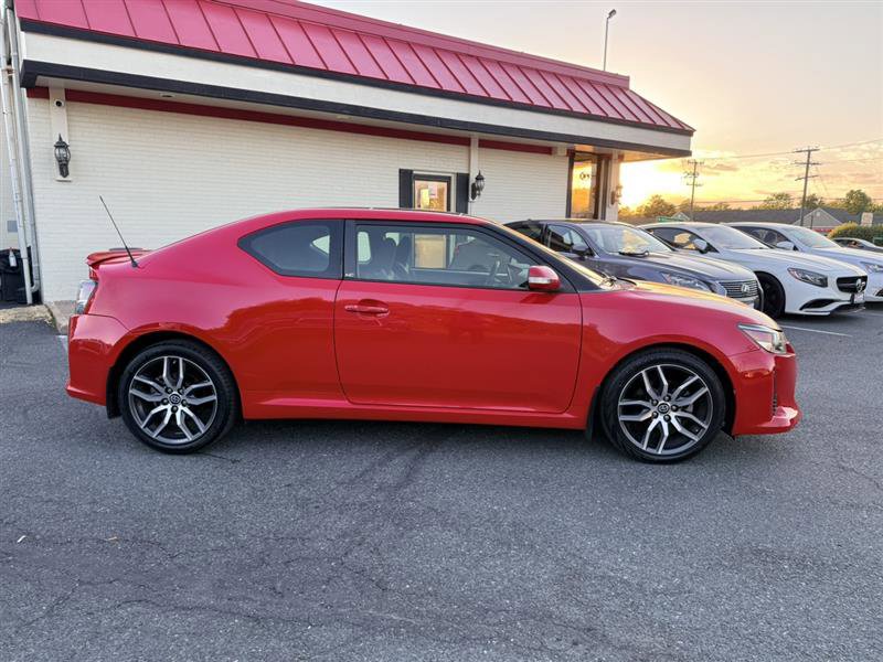 Used 2016 Scion tC FWD image 4