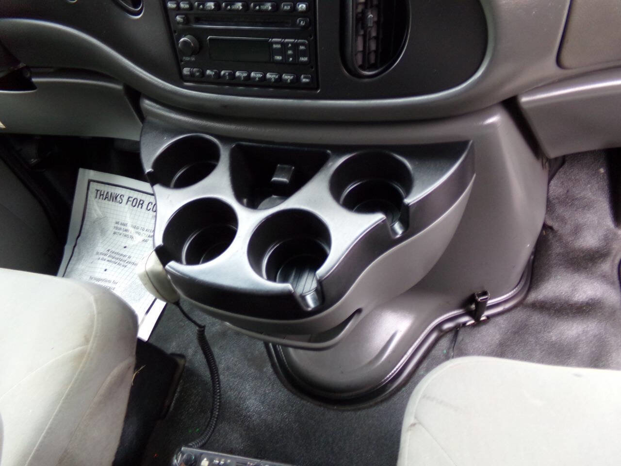 Used 2006 Ford E-250 and Econoline 250 RWD image 25