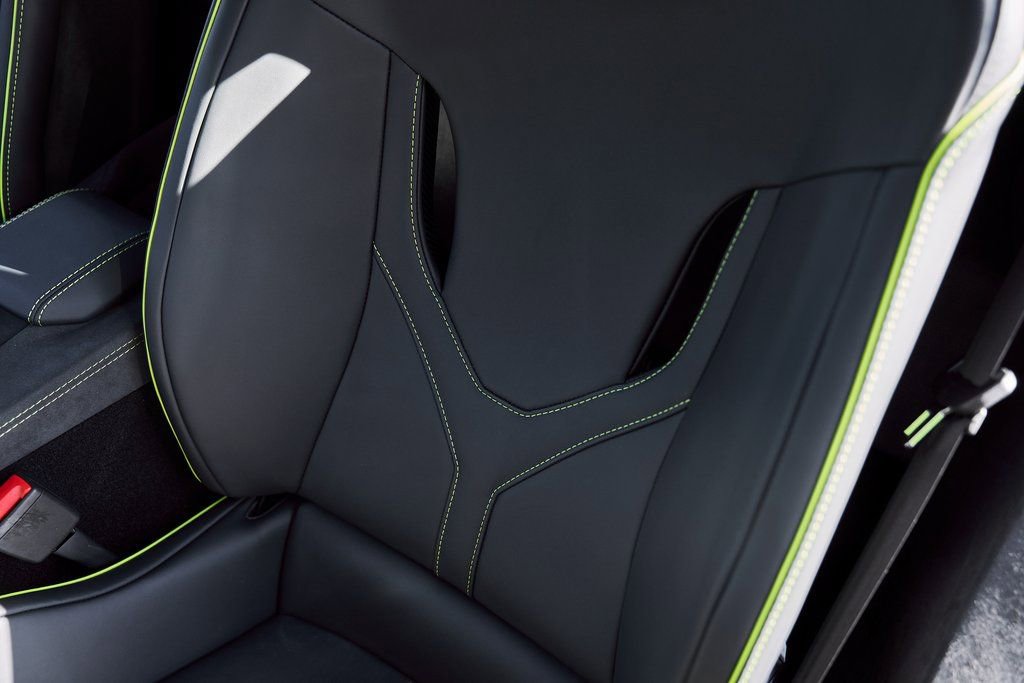 Used 2025 Lamborghini Revuelto image 50