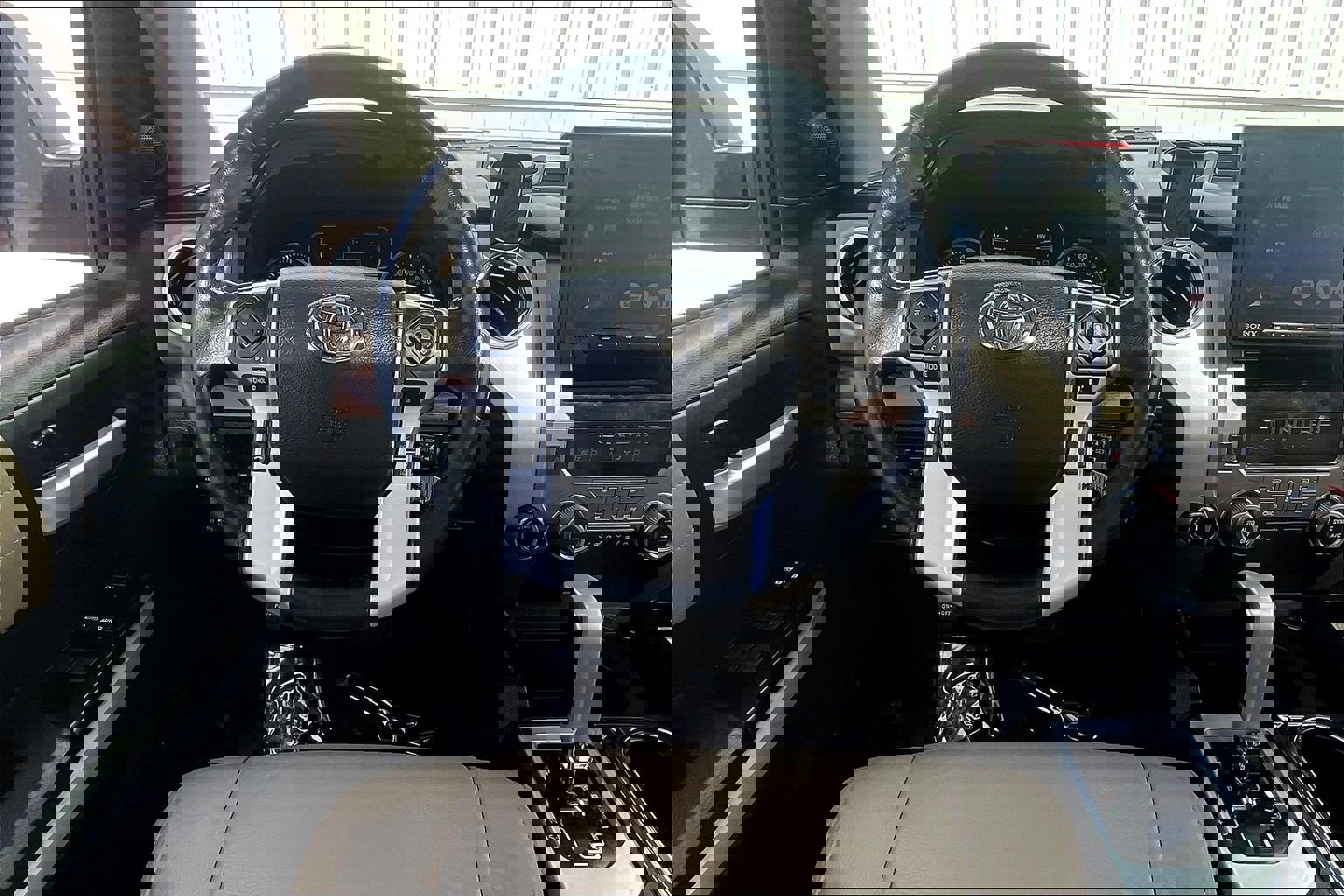 Used 2019 Toyota Tundra Limited w/ Limited Premium Package image 6