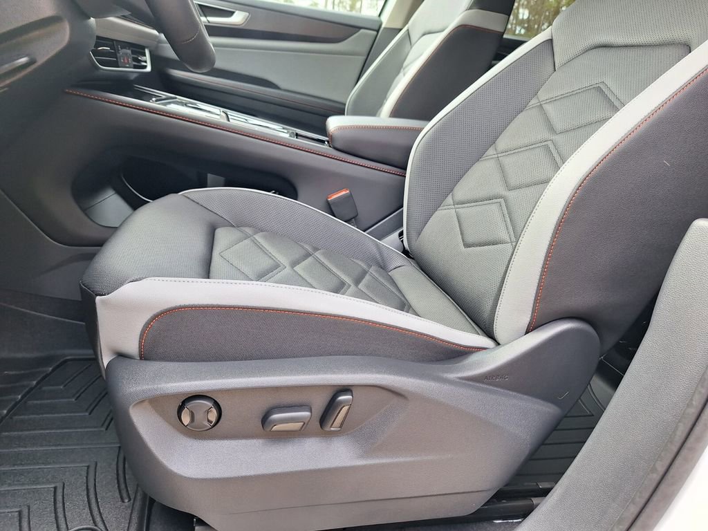 New 2026 Volkswagen Atlas Peak Edition AWD/4WD image 10