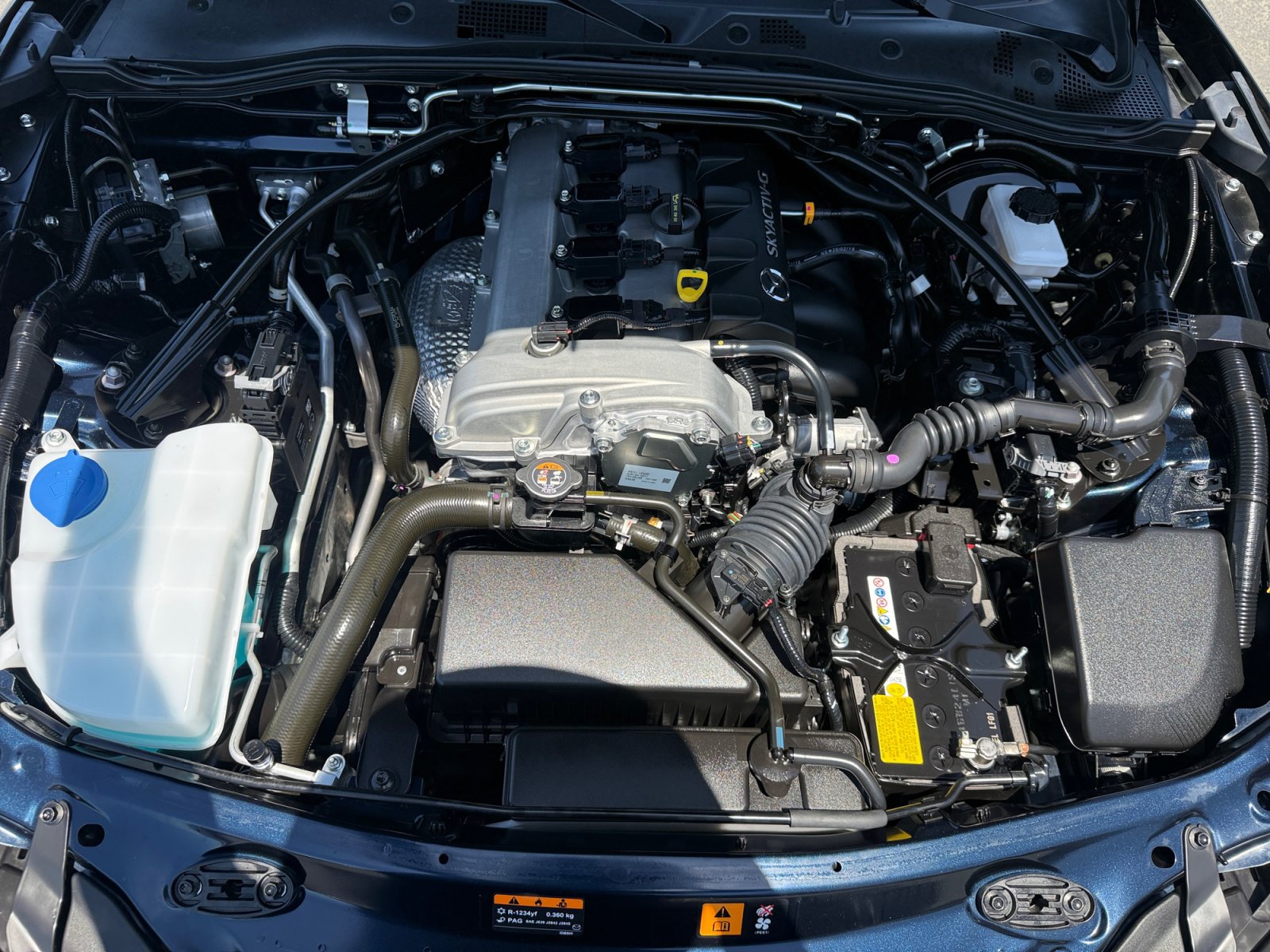 Certified 2025 MAZDA MX-5 Miata Club RWD image 20
