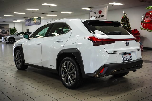 Certified 2021 Lexus UX 250h F Sport w/ Accessory Package (Z2) image 8