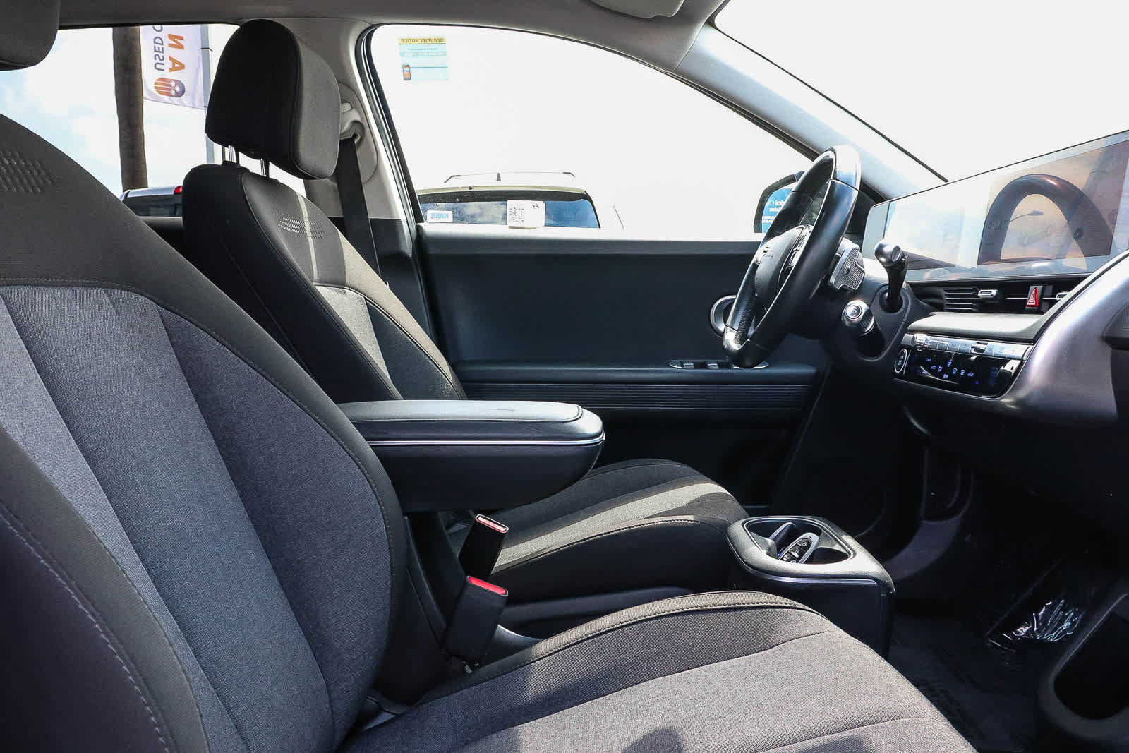 Used 2024 Hyundai Ioniq 5 SE RWD image 26