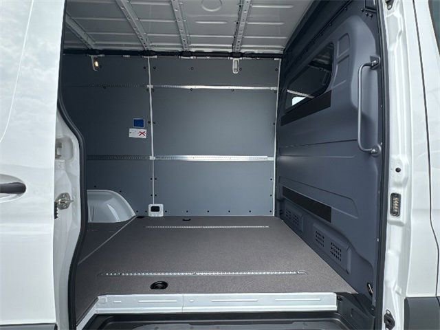 New 2024 Mercedes-Benz Sprinter 144 Cargo image 4