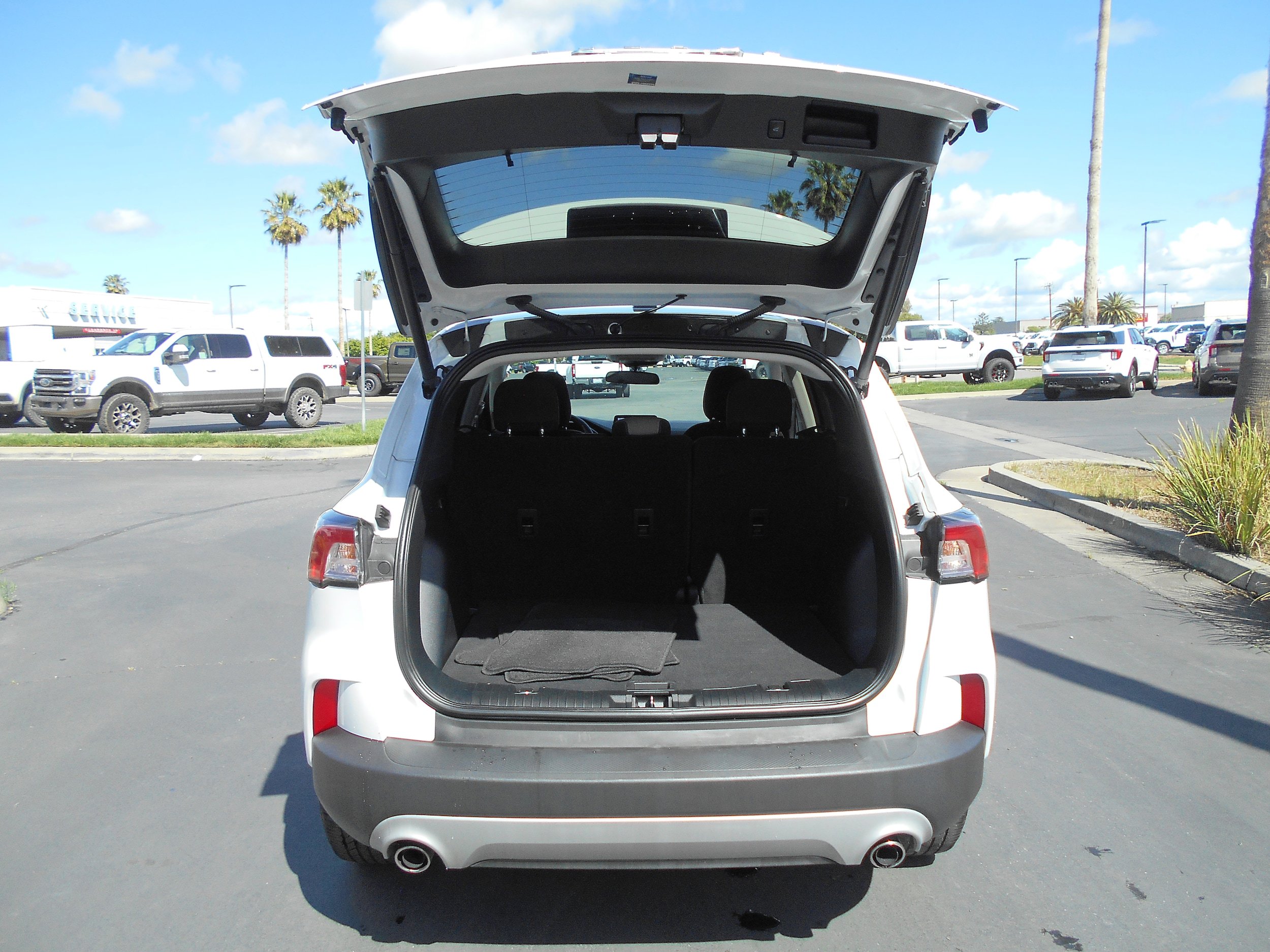 Used 2022 Ford Escape SE w/ Convenience Package AWD/4WD image 5