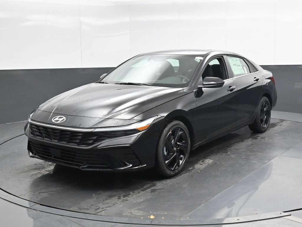 Used 2026 Hyundai Elantra SEL Sport Premium FWD image 6