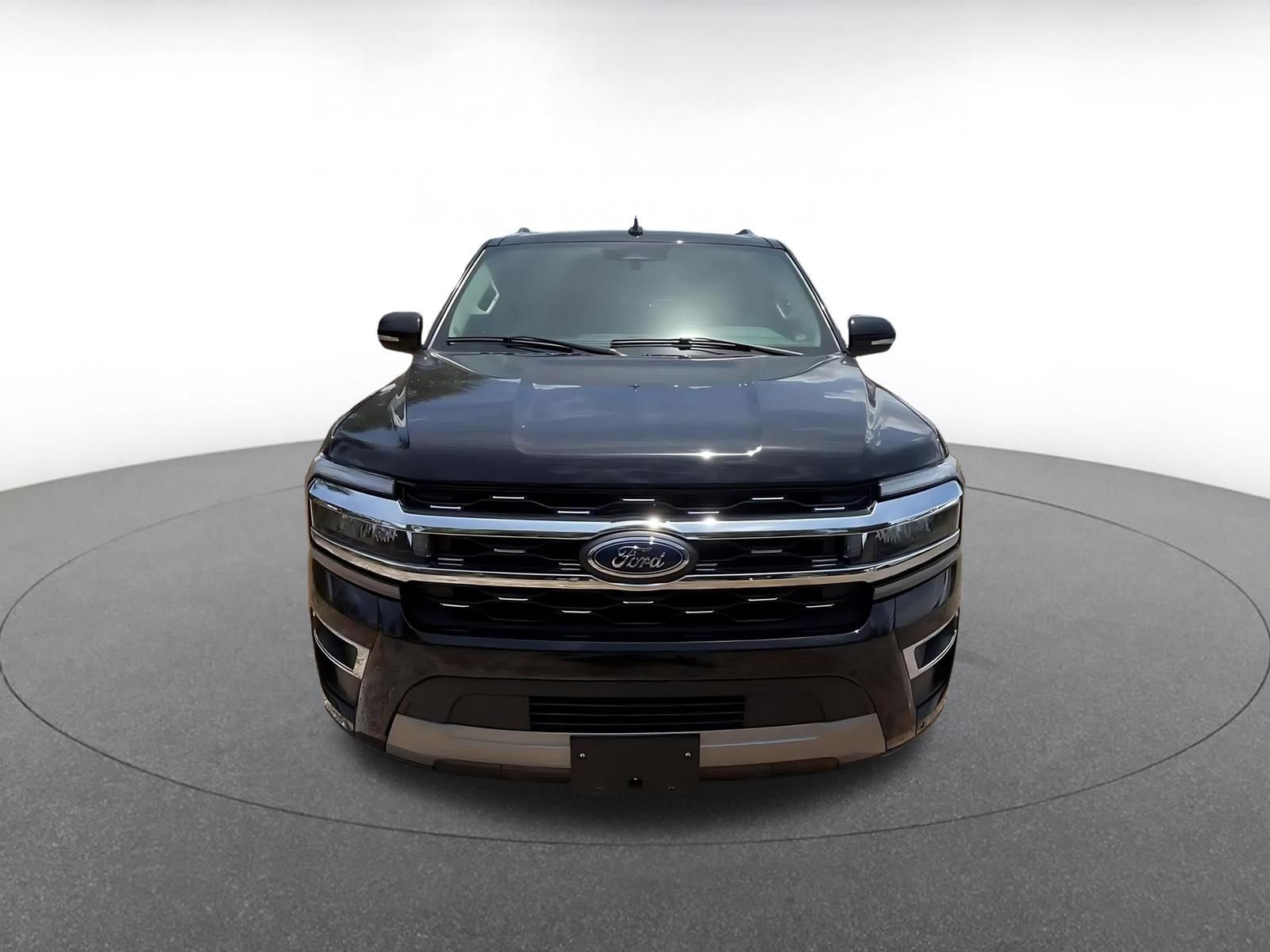 Used 2024 Ford Expedition Limited RWD image 7