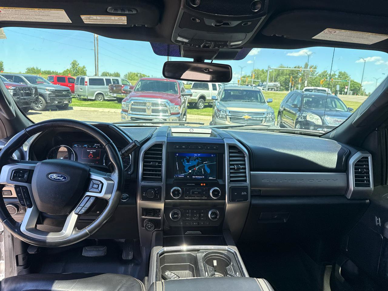 Used 2020 Ford F350 Platinum w/ FX4 Off-Road Package AWD/4WD image 28