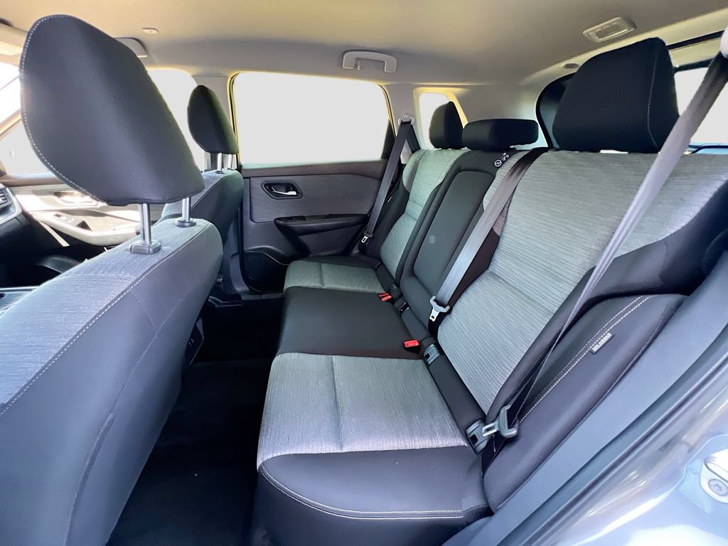 Used 2023 Nissan Rogue SV FWD image 22