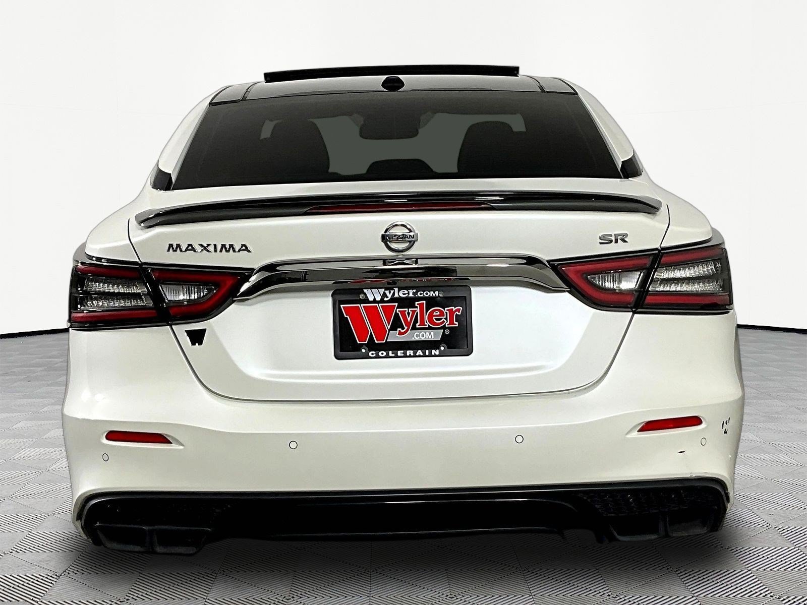 Used 2019 Nissan Maxima SR w/ Premium Package FWD image 5