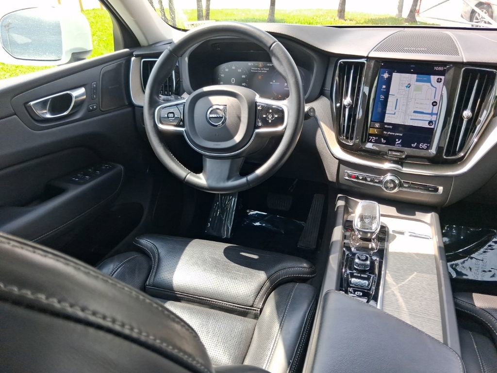 Used 2021 Volvo XC60 T8 Inscription w/ Advanced Package AWD/4WD image 10