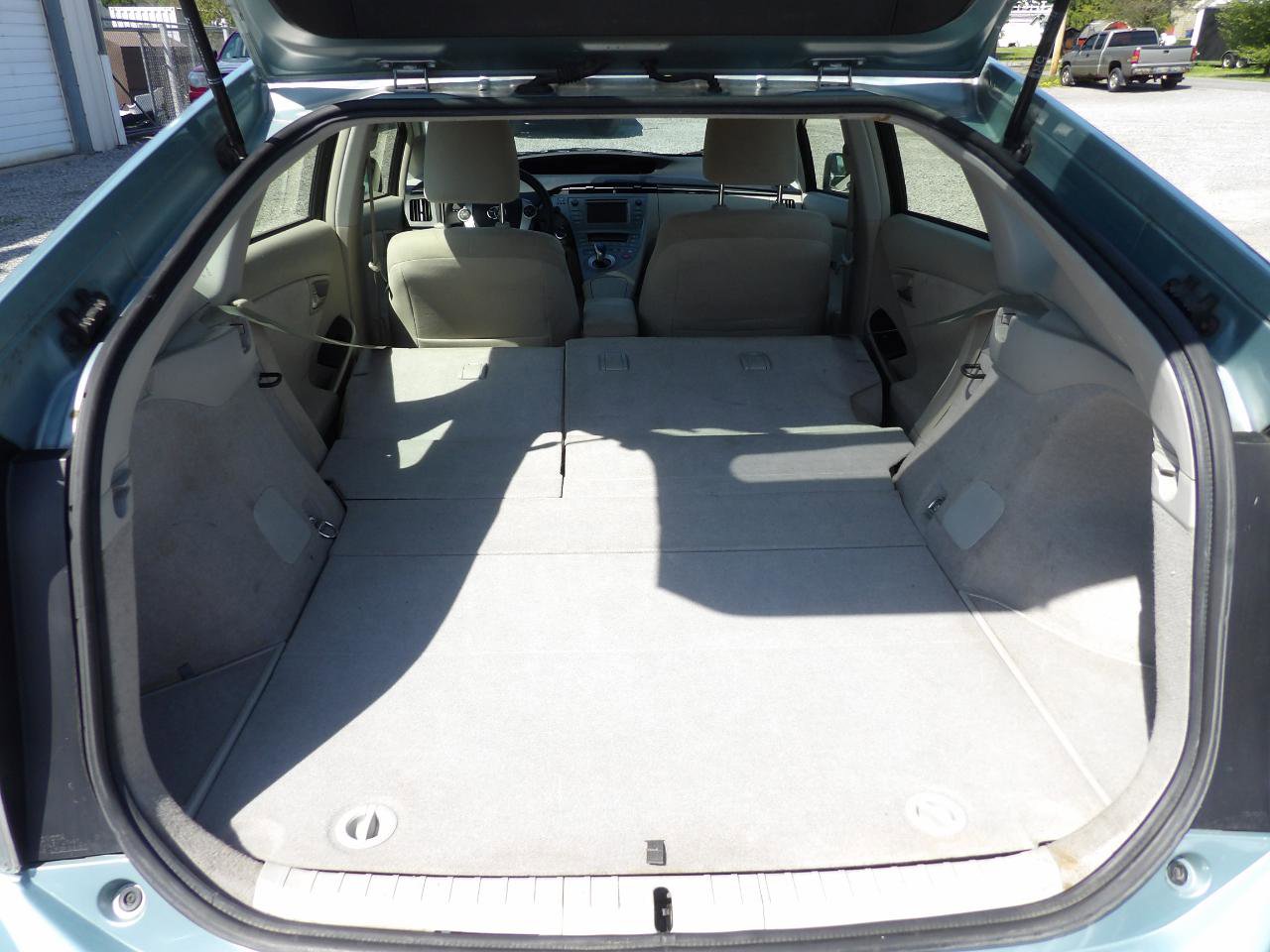 Used 2015 Toyota Prius Two FWD image 6