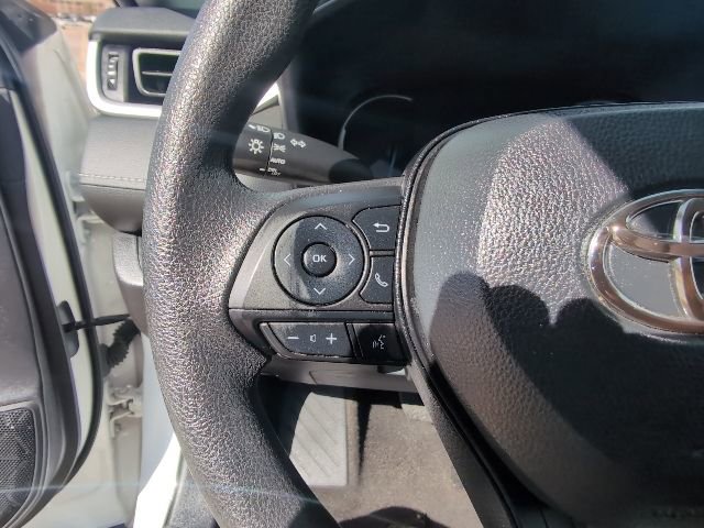 Used 2025 Toyota RAV4 XLE image 14