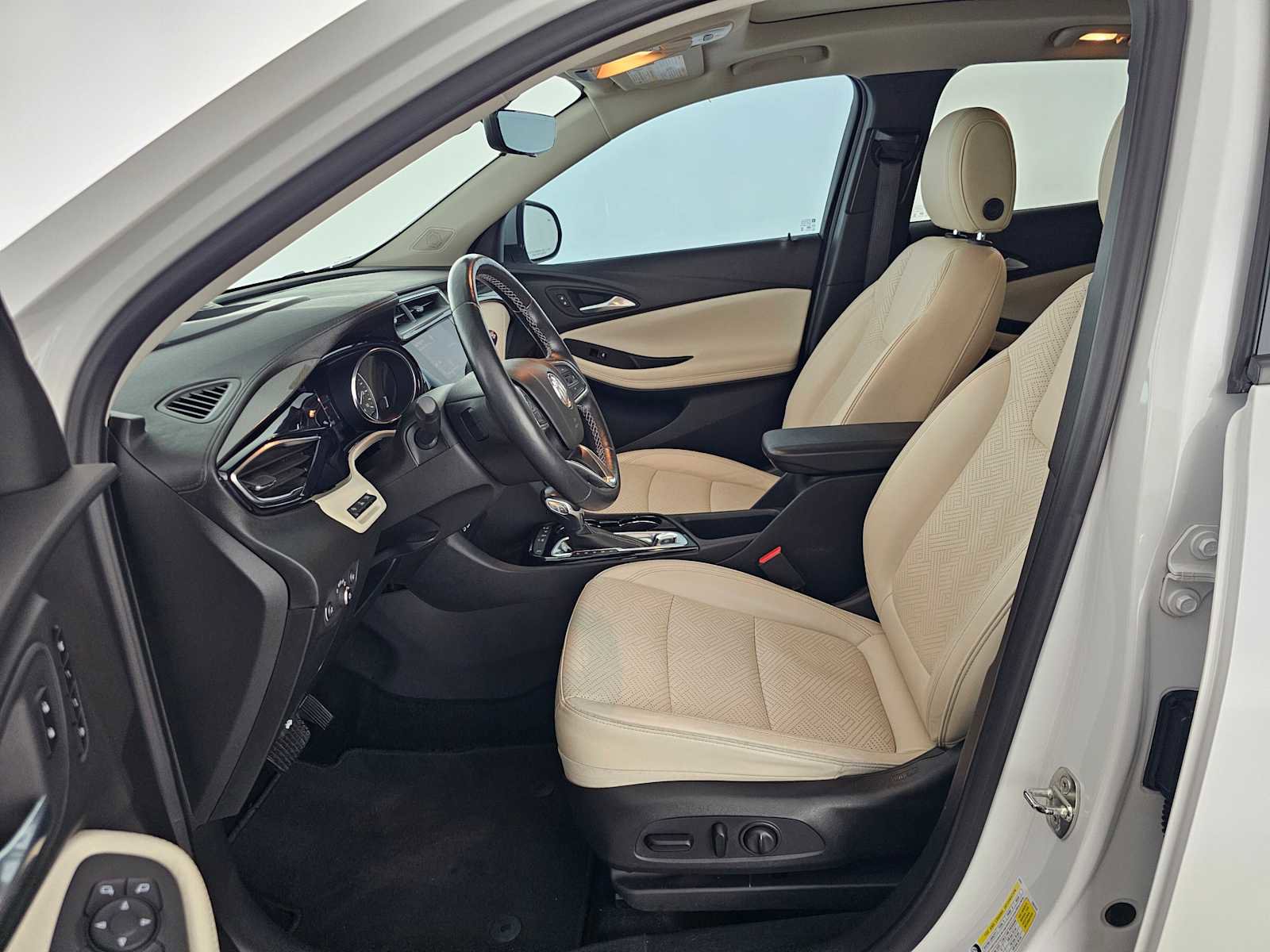 Used 2020 Buick Encore GX Essence w/ Experience Buick Package image 20