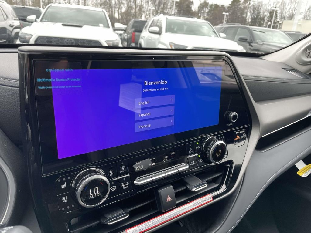 New 2026 Toyota Highlander Limited image 40