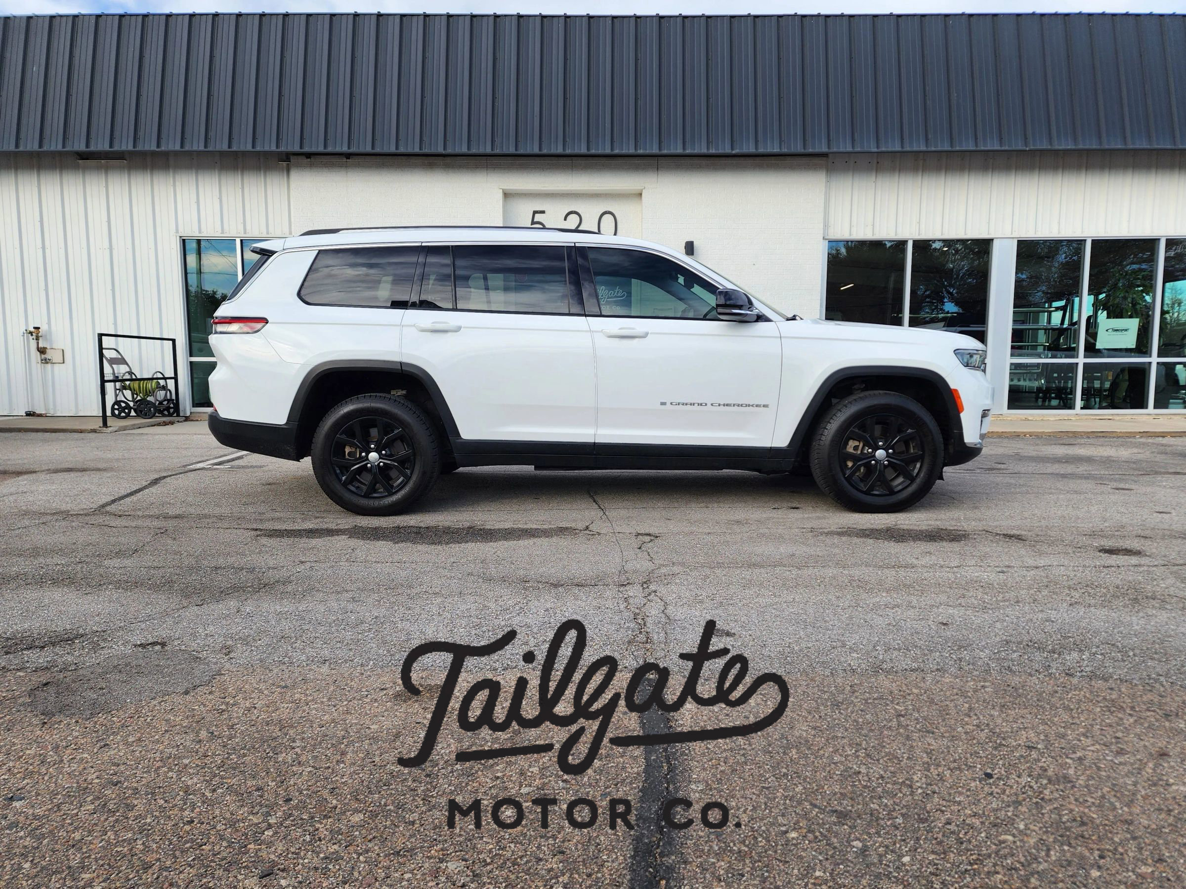 Used 2021 Jeep Grand Cherokee L Limited image 1