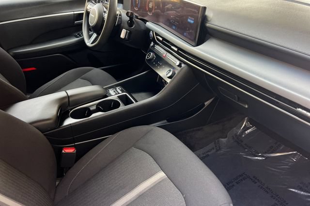 Used 2025 Hyundai Sonata SEL FWD image 18
