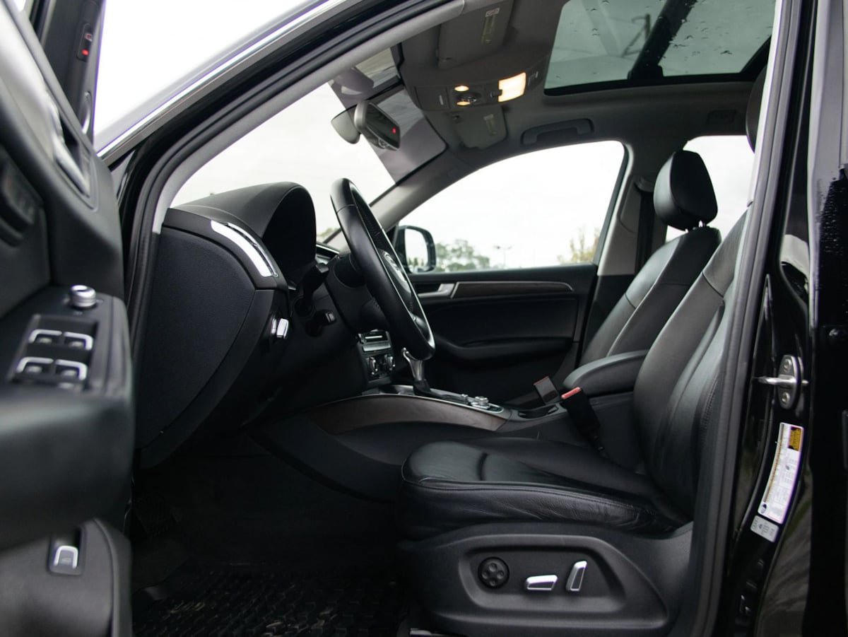 Used 2016 Audi Q5 2.0T Premium Plus w/ Technology Package AWD/4WD image 15