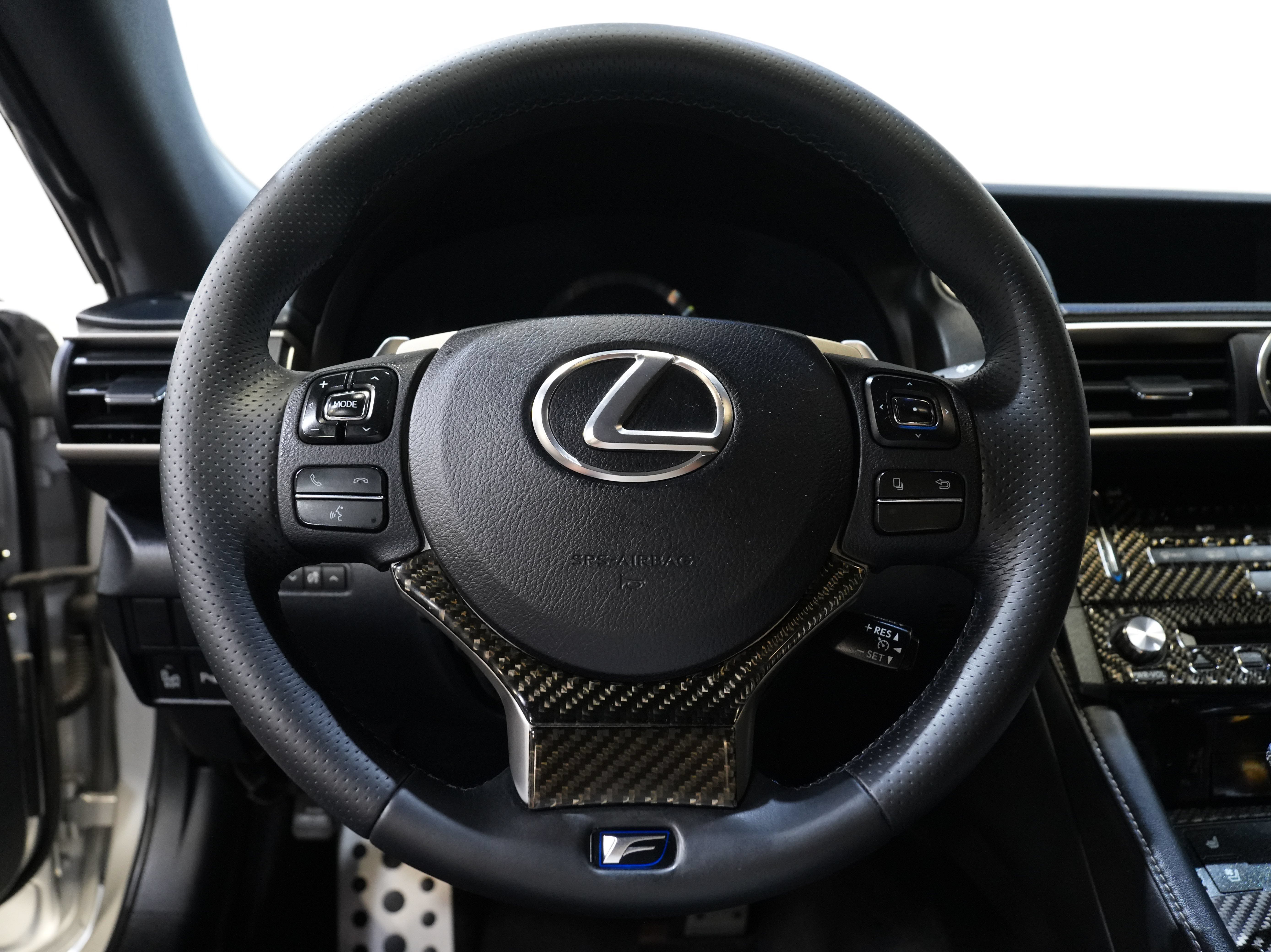Used 2015 Lexus RC F w/ Performance Package RWD image 32