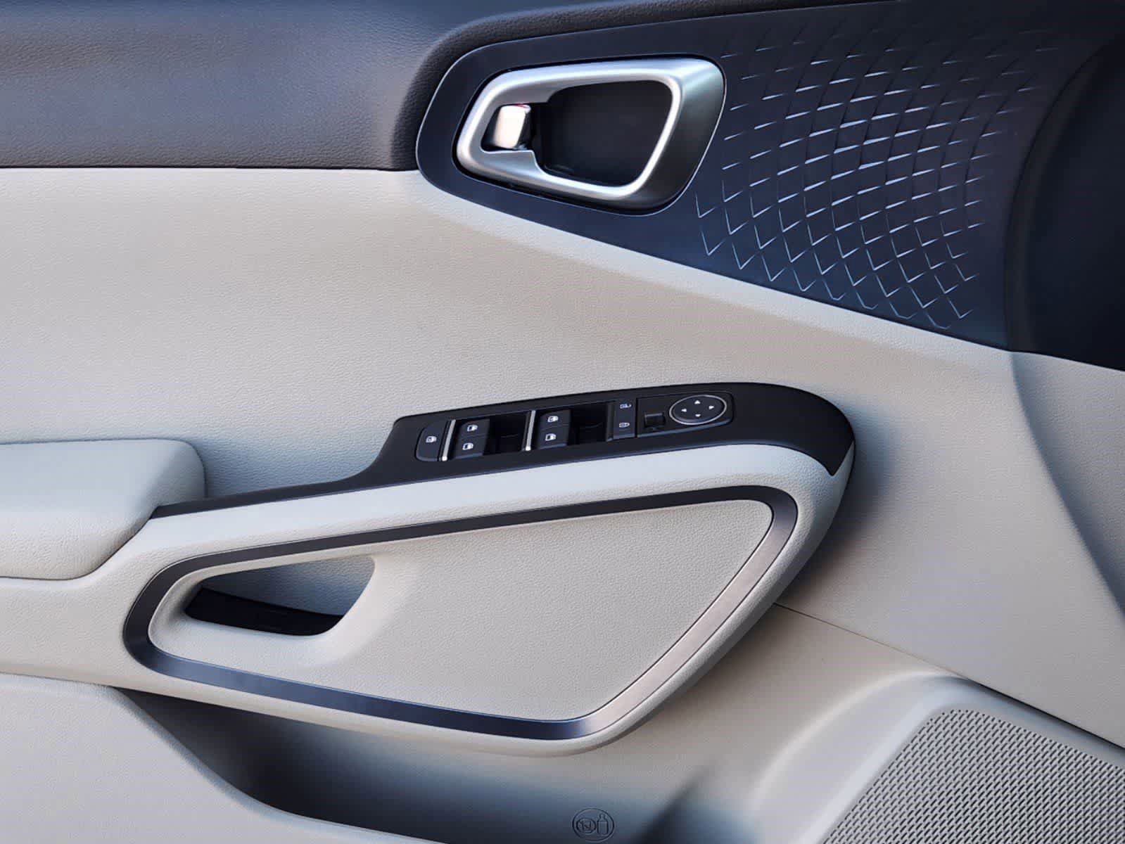 Certified 2025 Kia Soul EX FWD image 20