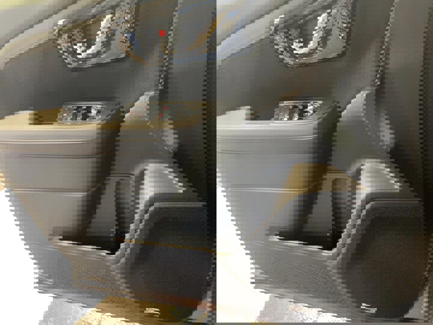 Used 2025 Subaru Forester Touring image 17