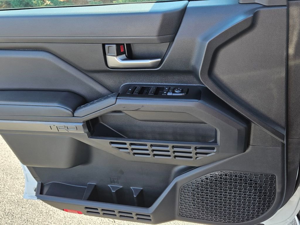 Used 2024 Toyota Tacoma TRD Sport image 30