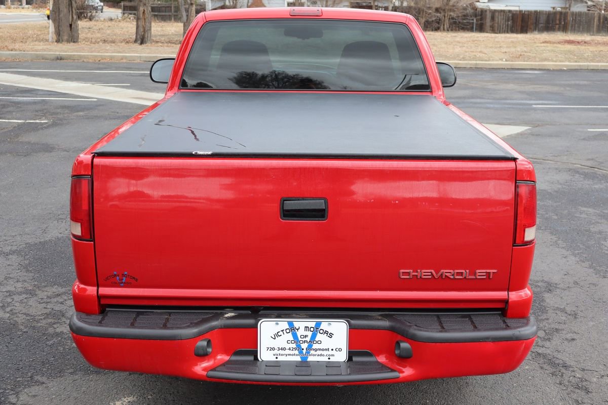 Used 2000 Chevrolet S10 Pickup LS w/ Preferred Equipment Group RWD image 6