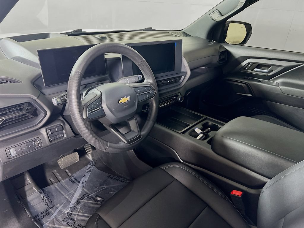 Used 2024 Chevrolet Silverado EV W/T AWD/4WD image 9