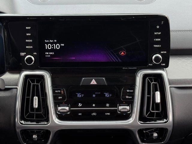 Used 2023 Kia Sorento SX AWD/4WD image 14