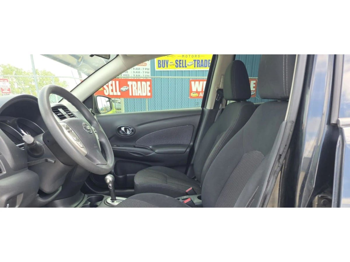 Used 2015 Nissan Versa w/ SL Tech Package FWD image 14