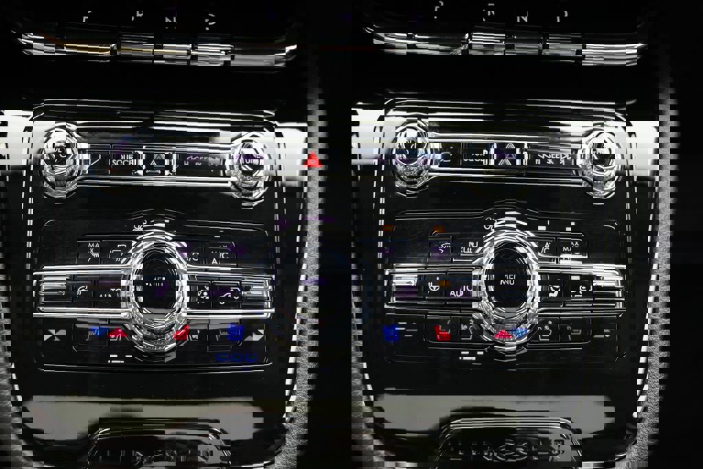 Used 2022 Lincoln Corsair AWD w/ Premium Package image 22