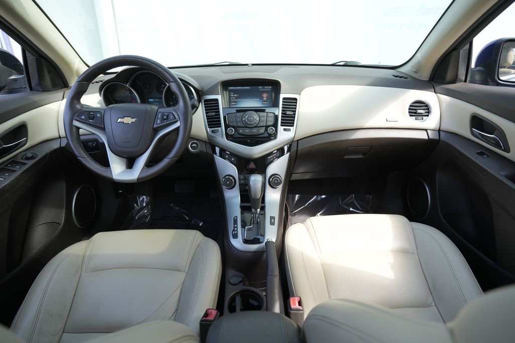 Used 2013 Chevrolet Cruze LT image 38