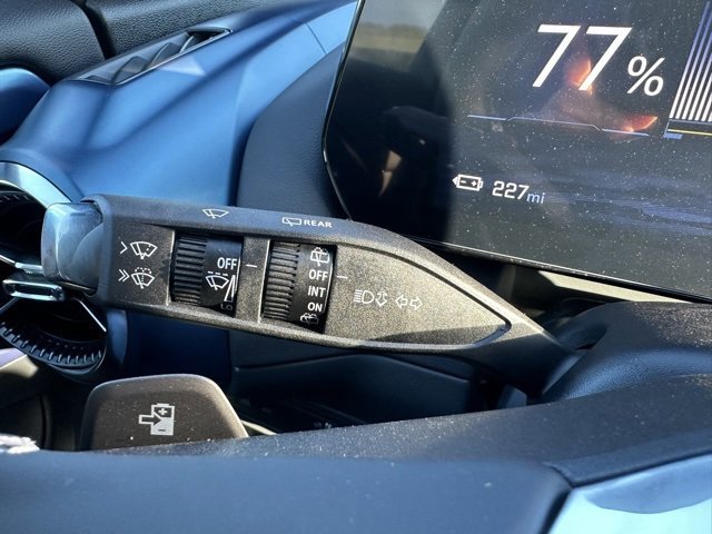 New 2024 Chevrolet Equinox EV LT image 13