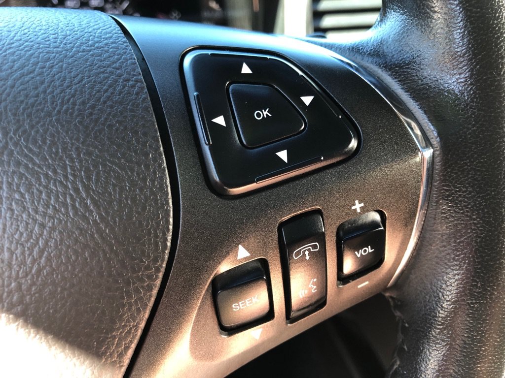 Used 2016 Lincoln MKS AWD image 28