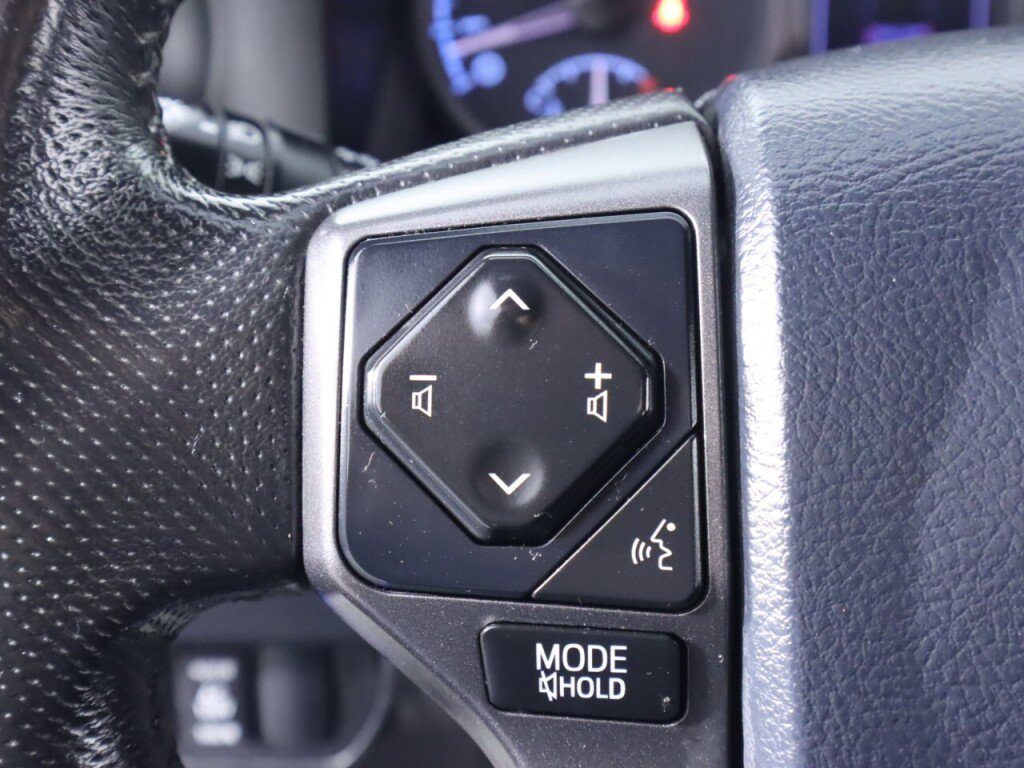 Used 2020 Toyota Tacoma TRD Off-Road w/ TRD Premium Off Road Package image 12