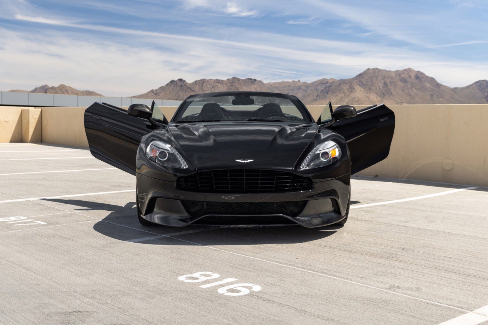 Used 2015 Aston Martin Vanquish Volante RWD image 20