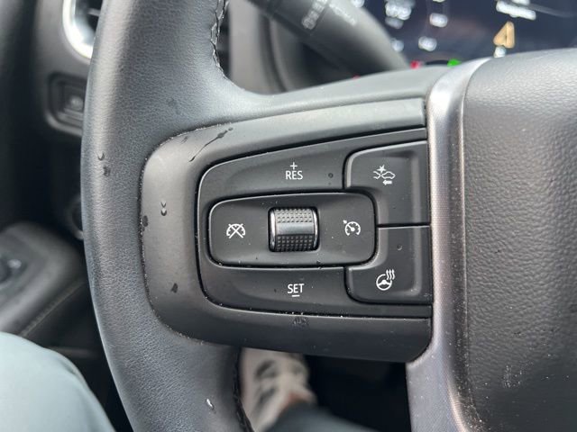 Used 2024 GMC Yukon SLT w/ SLT Luxury Package image 14