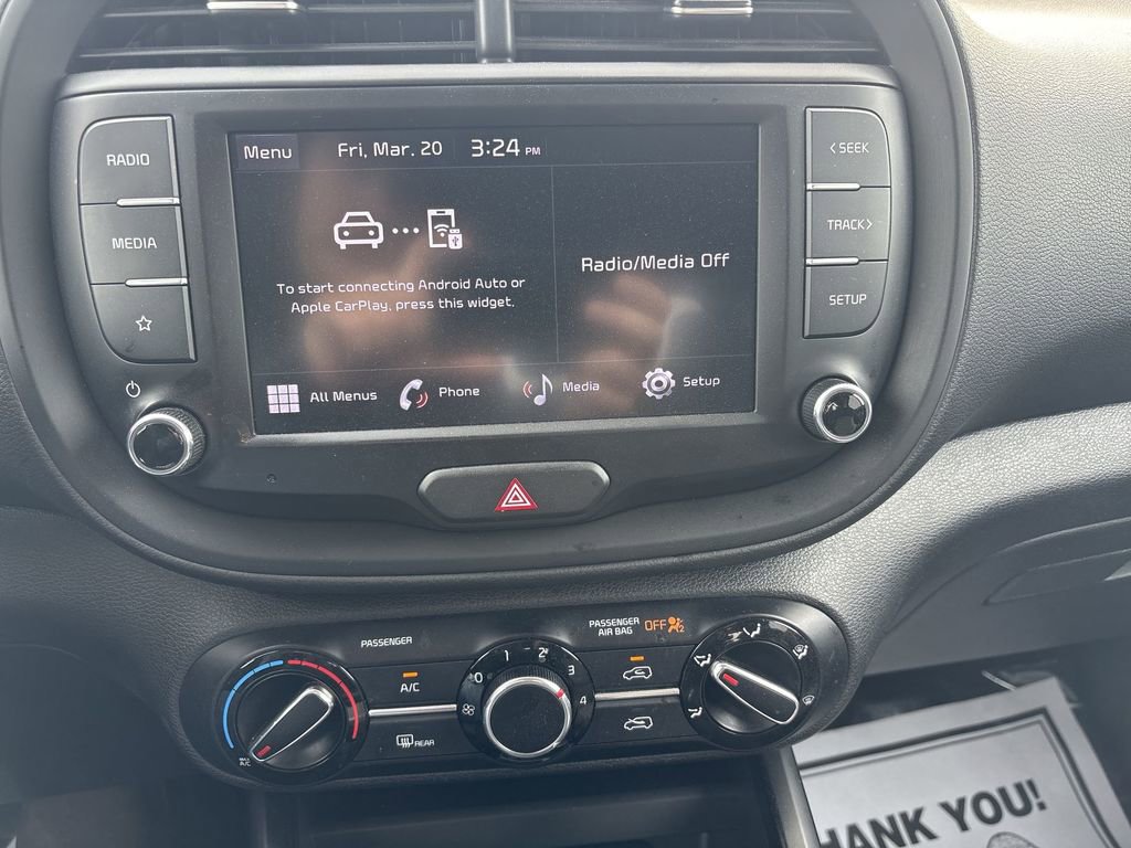 Used 2022 Kia Soul LX image 12