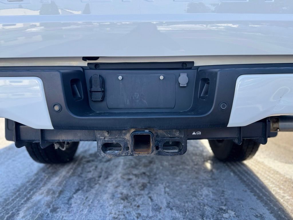 Used 2024 Ford F350 Lariat w/ Sport Appearance Package image 9