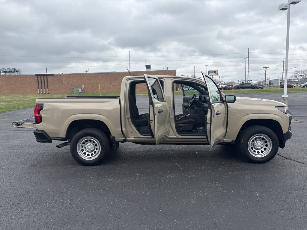 Used 2024 Chevrolet Colorado W/T image 21