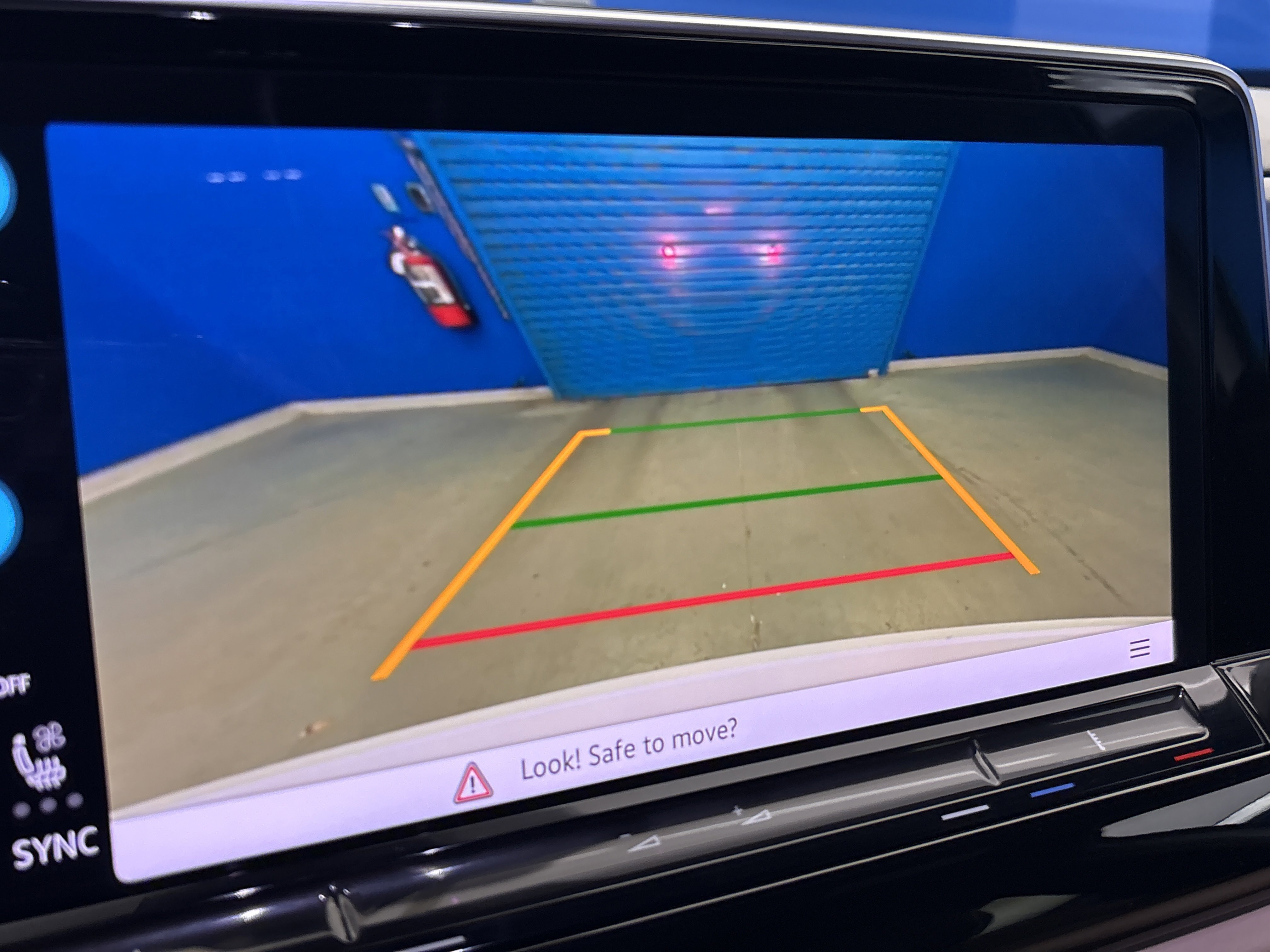 Certified 2024 Volkswagen Atlas Cross Sport SE image 19