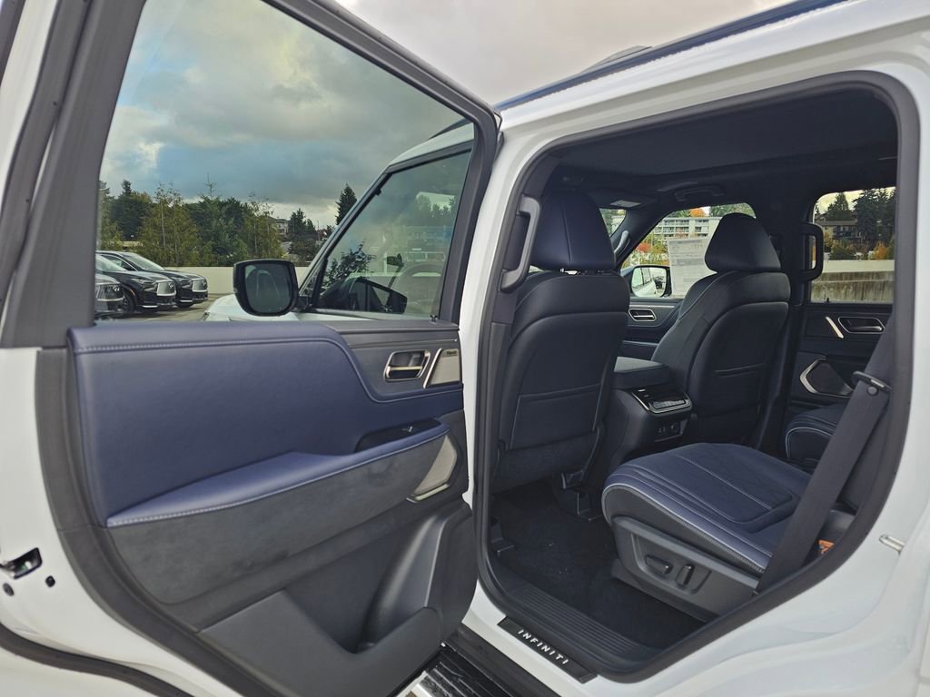 New 2026 INFINITI QX80 4WD image 17