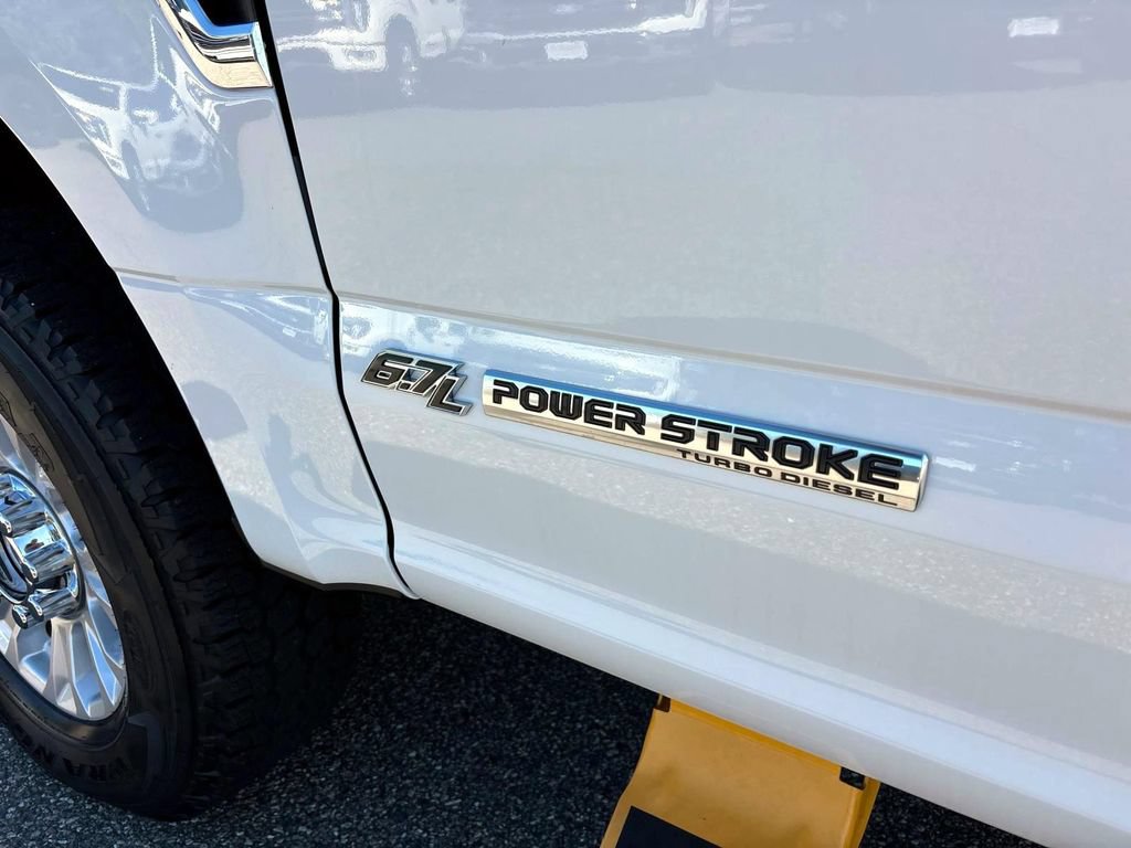 Used 2022 Ford F250 XLT w/ XLT Value Package AWD/4WD image 9