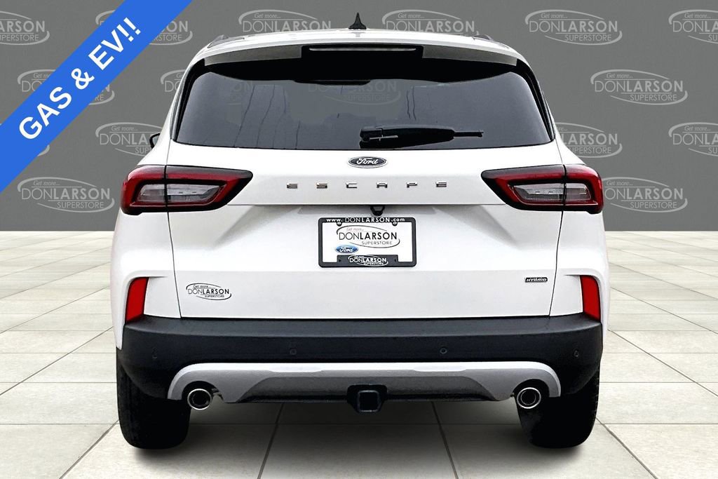 New 2026 Ford Escape SE w/ Class II Trailer Tow Package image 4