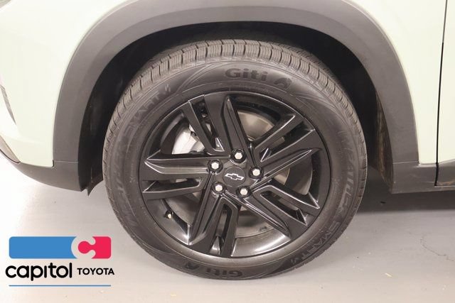 Used 2025 Chevrolet Trax ACTIV w/ Sunroof Package FWD image 7