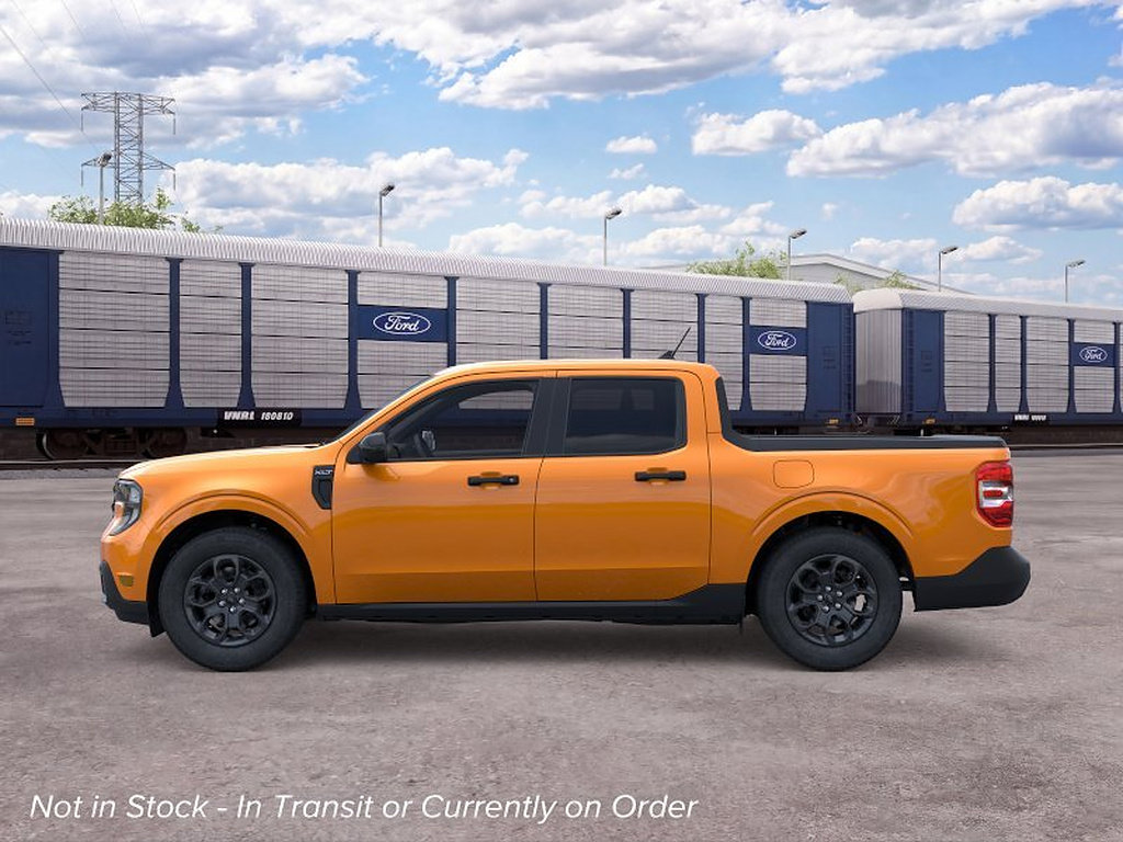 New 2026 Ford Maverick XLT w/ XLT Luxury Package FWD image 3